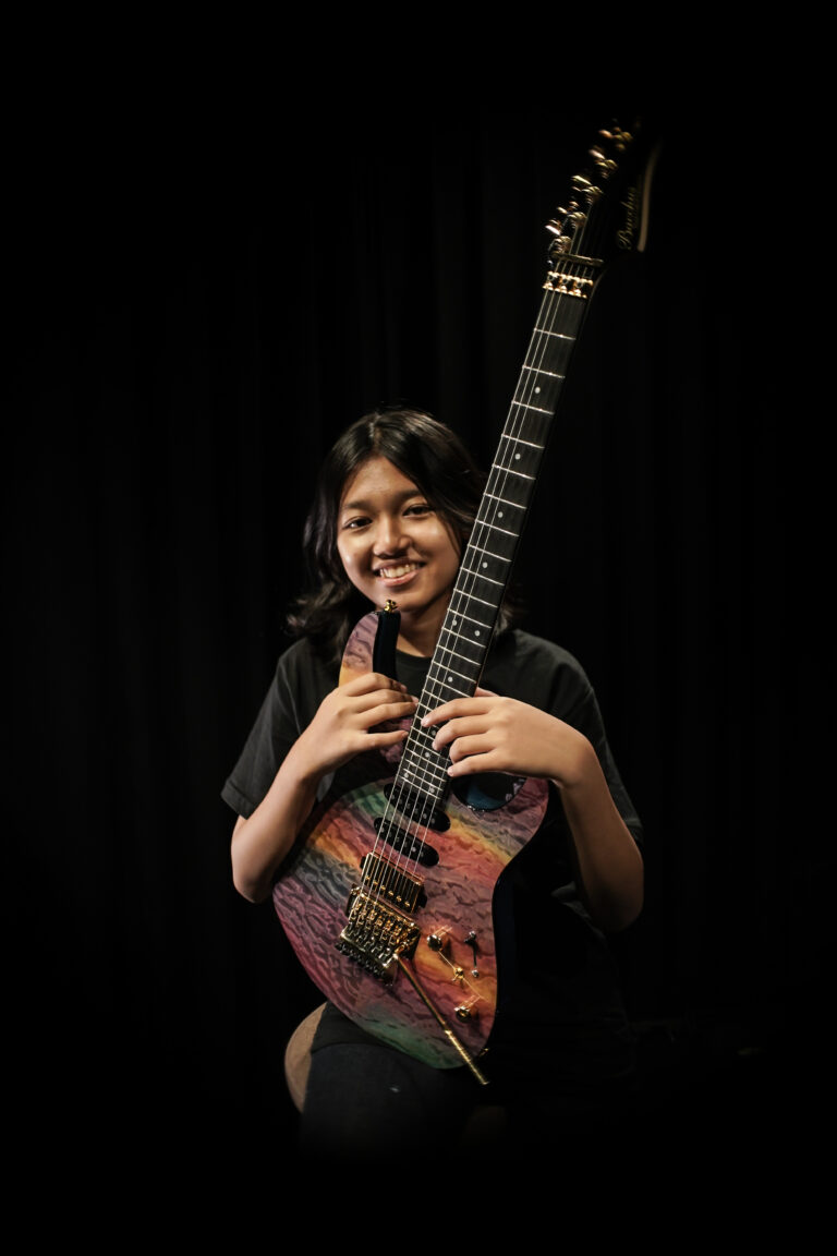 ayu-gusfanz-deviser