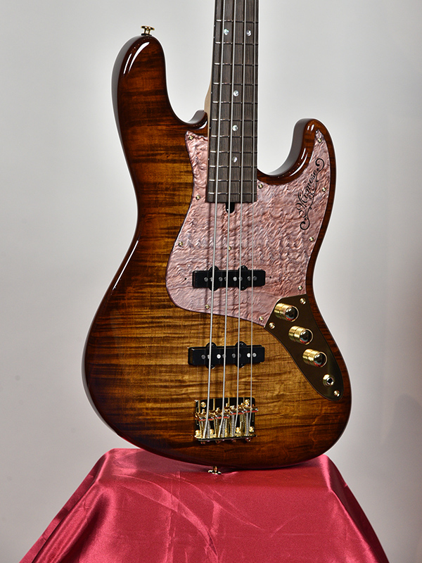 カホン　バターメイプル　5 Grain オーダーギター完成！ 5Aグレードのカーリーメイプル