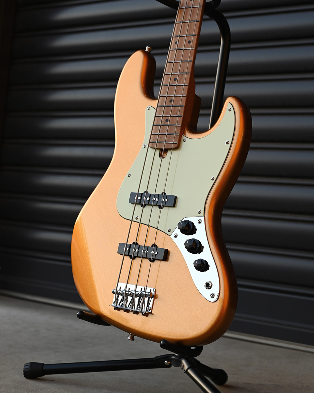 ロングセラーモデルBJB-1-RSM/Mに新色“GOLD”が追加【Bacchus Universe